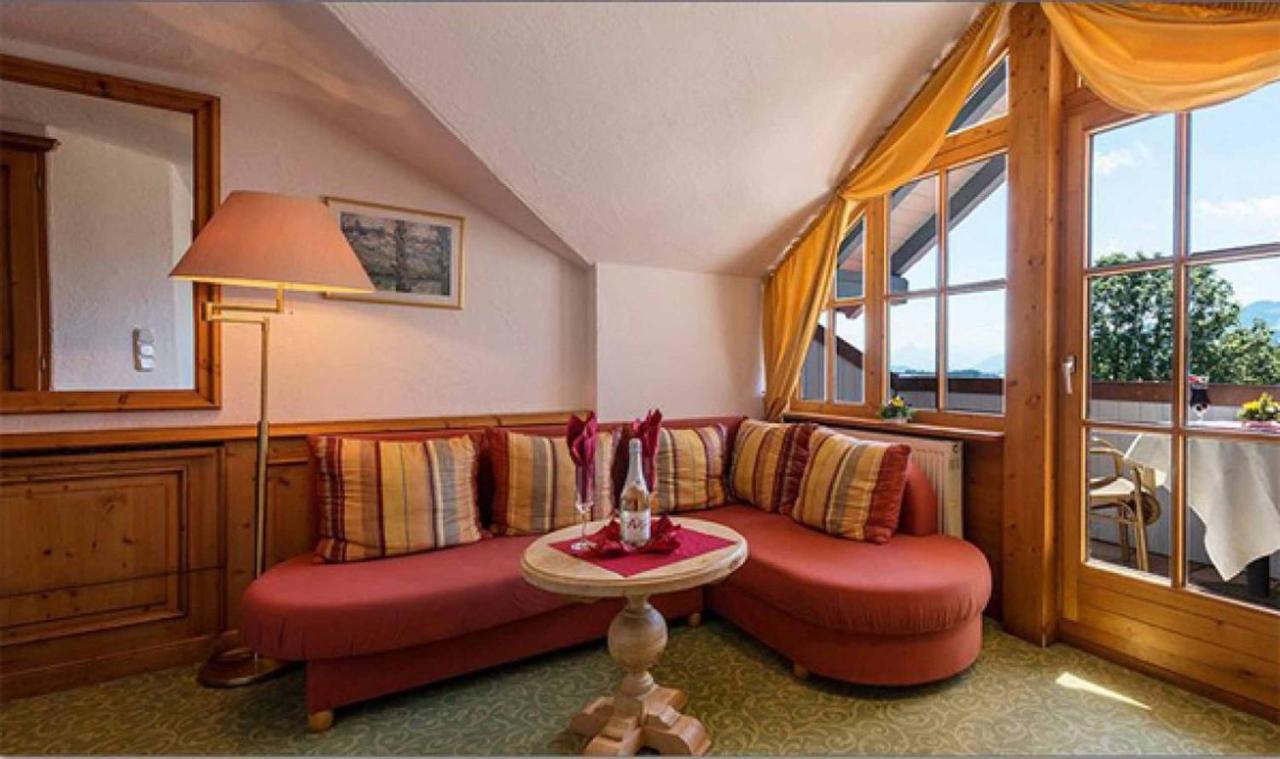 Naturhotel Am Sonnenhang Ой-Мителберг Екстериор снимка